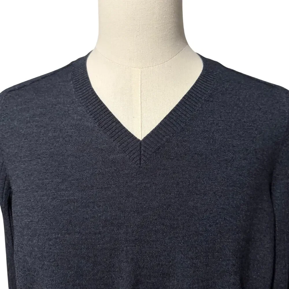 Banana Republic Men's Navy Blue V-Neck Sweater Sz L Preppy Layers Minimalist